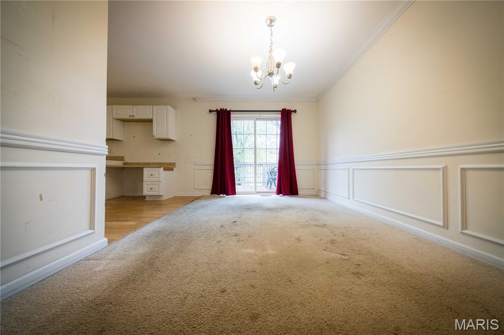 2204-06 Burns Ave Lt Split - Residential