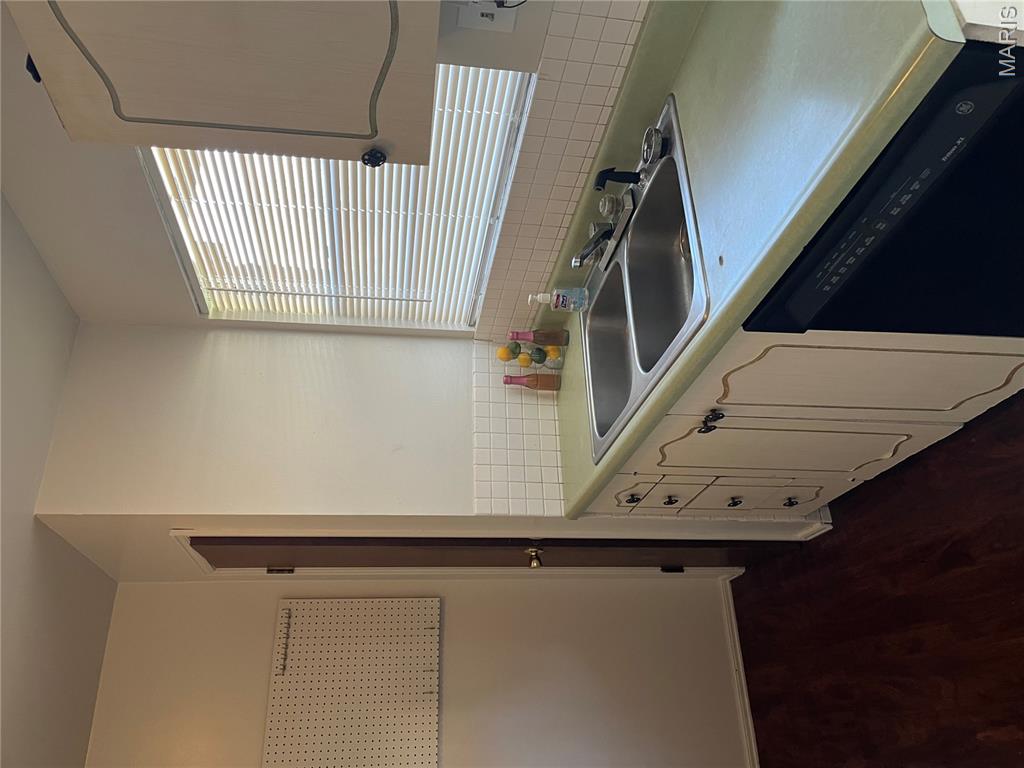 Paddock Forest Condo Bldg 602 - Residential