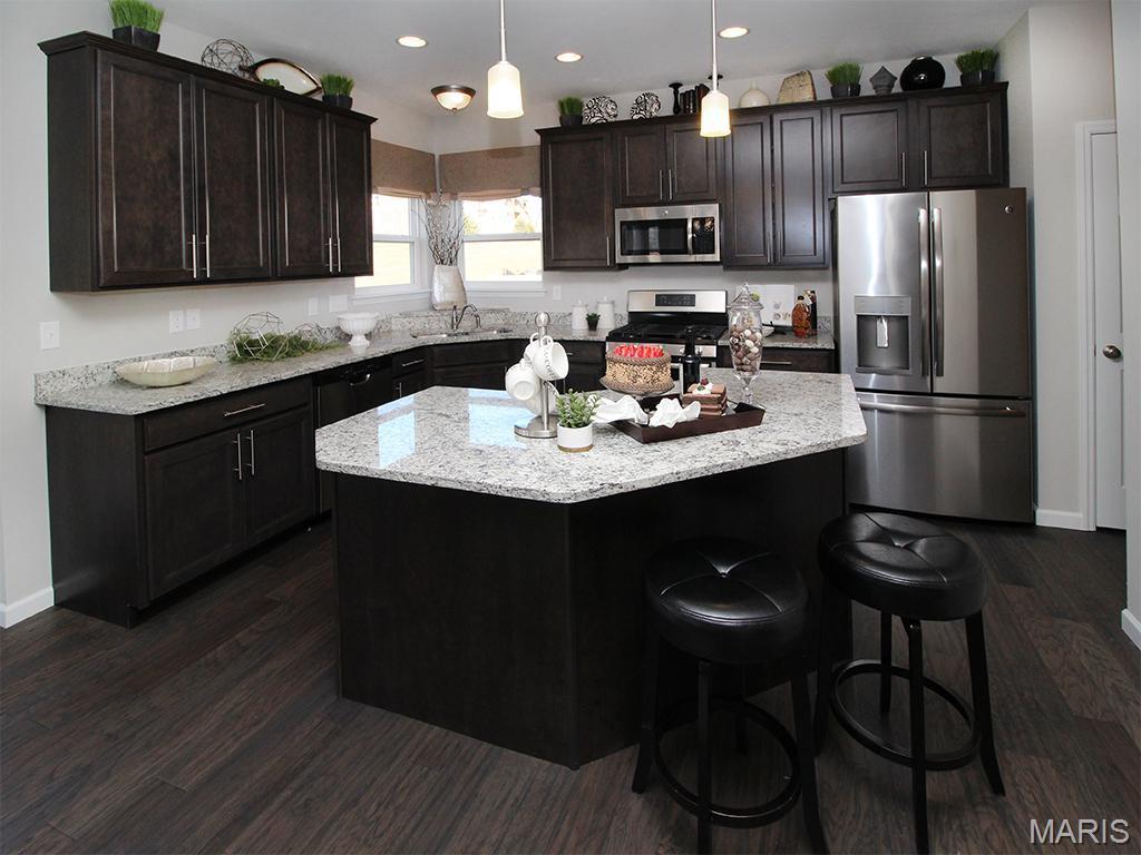 Lake St Louis, Missouri 63367, United States, 4 Bedrooms Bedrooms, ,4 BathroomsBathrooms,Residential,Coming Soon,224024