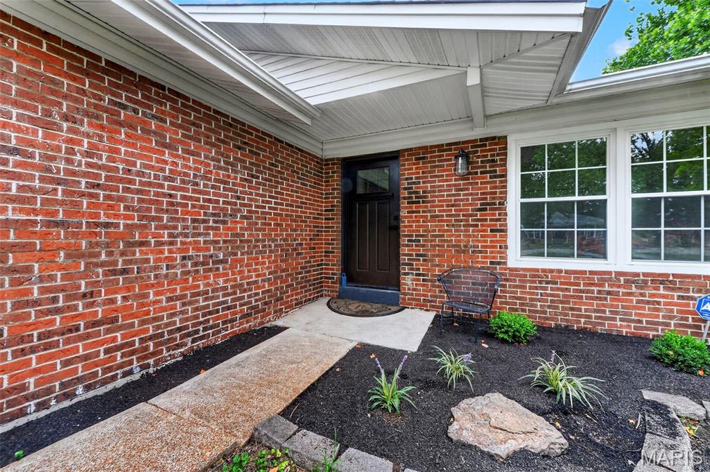 1004 Bridgeport Drive