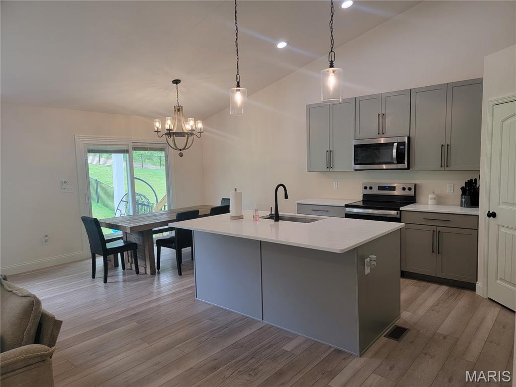 Kensington Rdg - Residential