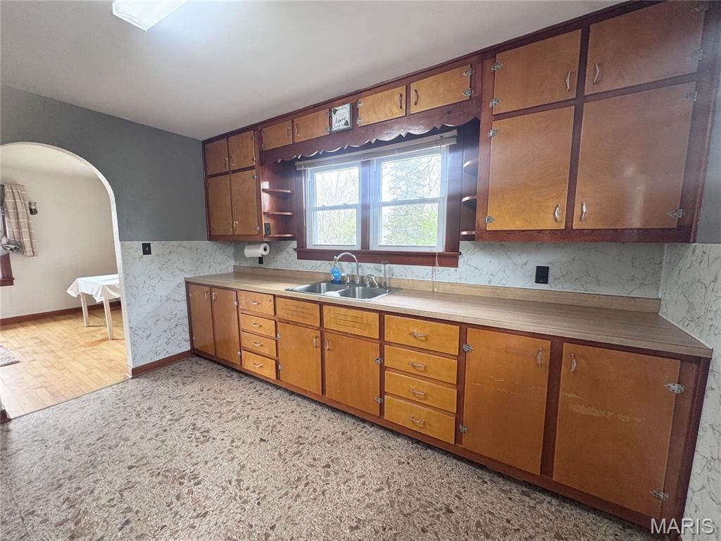 Photo of 911 Pine Street, Hannibal, MO 63401 (MLS # 26020259)