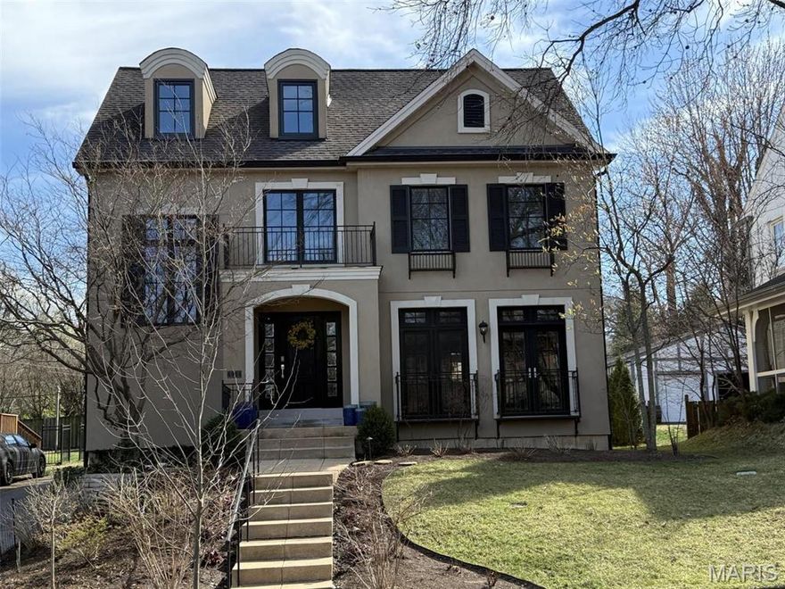 Stunning custom built 3-Story home on a beautiful lot in the desirable & historic University Heights Subdivision. 4 Bed, 3.5 Bath showplace, with 3200+ sqft of living space. Main Floor boasts an extremely functional, open floor plan, with formal Dining Room, Family Room with 2 sets of French doors & very hip Powder Room. Eat-in Kitchen with custom cabinets, center island/breakfast bar, newer stainless appliances & Hearth Room with gas FP. 2nd Floor finds a coffered Primary Retreat with gas FP, custom walk-in closet & luxury Bath with jetted tub, multi-head walk-in shower & double vanity. Also find 2 more large Beds, 2nd full Bath & 2nd Floor Laundry. Impressive 3rd Floor, with 4th Bed, 3rd full Bath & terrific Loft /Family Room with custom built-ins. Highlights: solar panels, some newer windows, outdoor lights & professional landscaping, 9-zone irrigation system & oversized rear-entry garage with built-ins. Relax outside on the lovely rear deck or the covered paver patio.