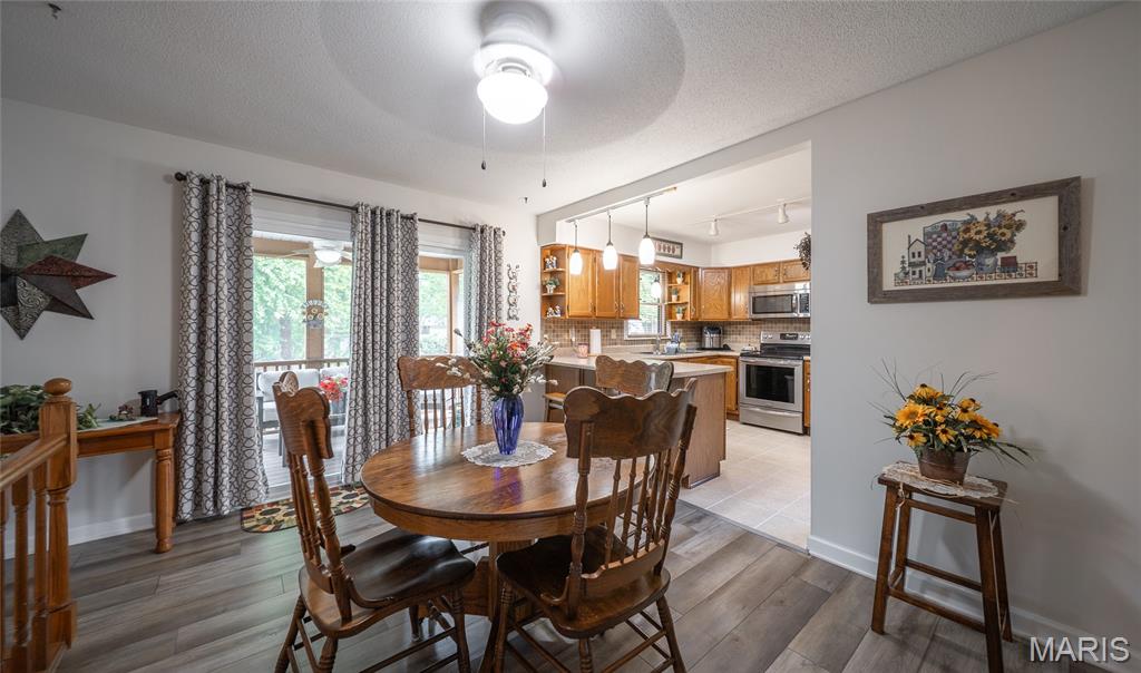 Wedgewood Manor - Residential
