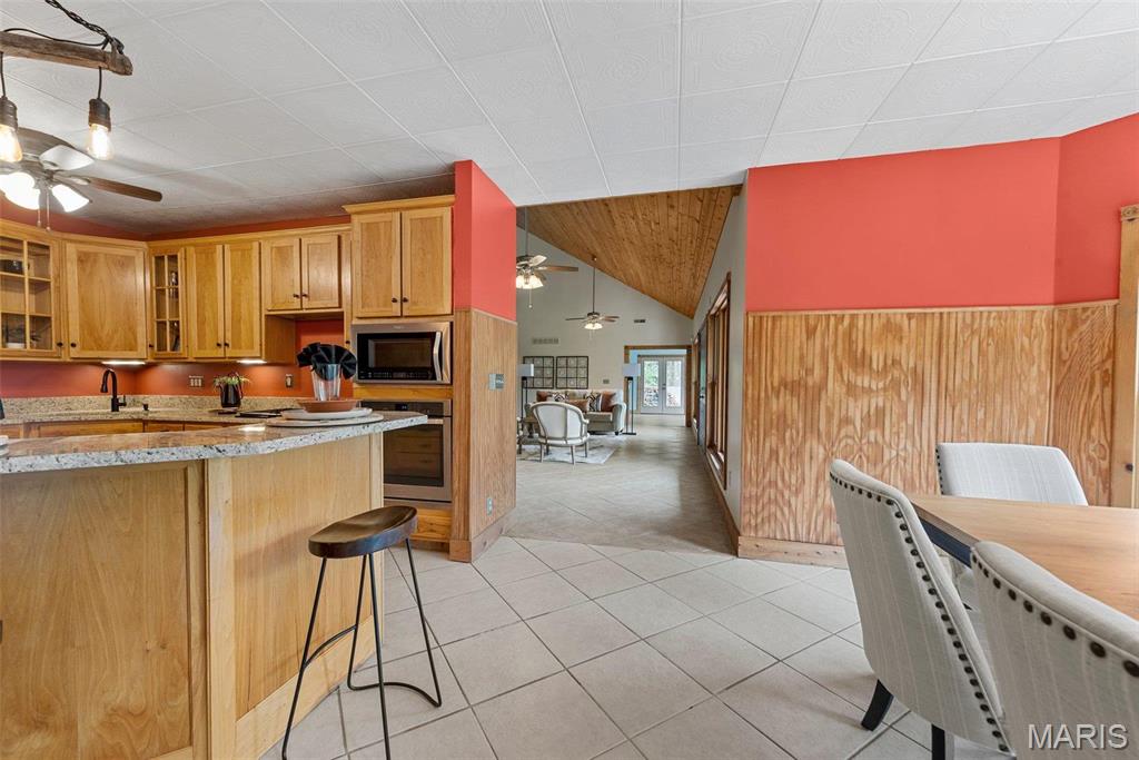 Marthasville, Missouri 63357, United States, 4 Bedrooms Bedrooms, ,3 BathroomsBathrooms,Residential,Active,18056