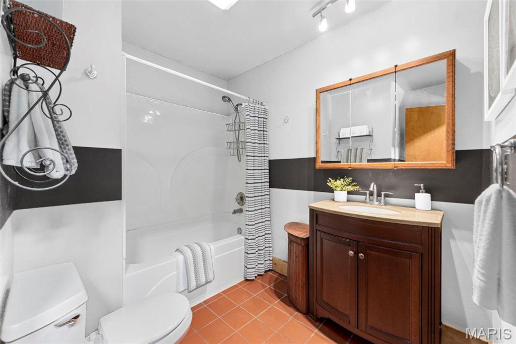 Marthasville, Missouri 63357, United States, 4 Bedrooms Bedrooms, ,3 BathroomsBathrooms,Residential,Active,18056