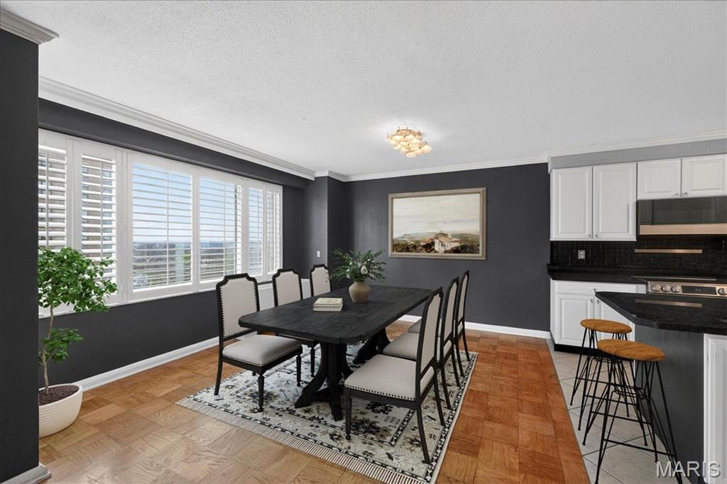 Hanley Towers Apts Condo - Residential