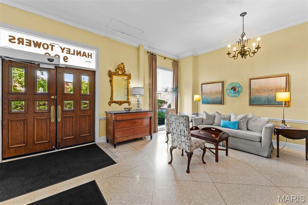 Hanley Towers Apts Condo - Residential