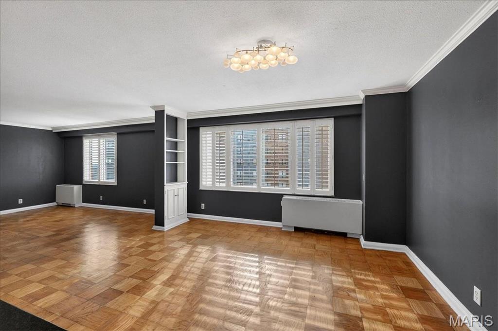 Hanley Towers Apts Condo - Residential