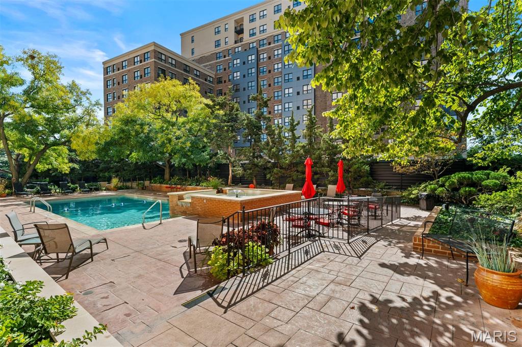 Hanley Towers Apts Condo - Residential