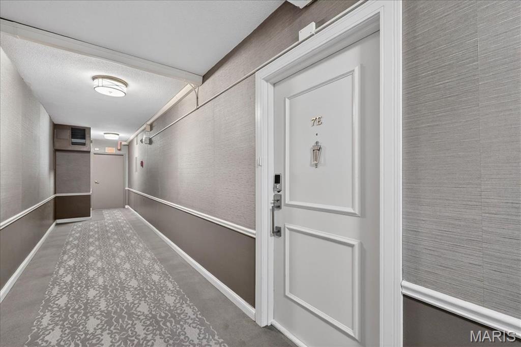 900 S Hanley Road 7E