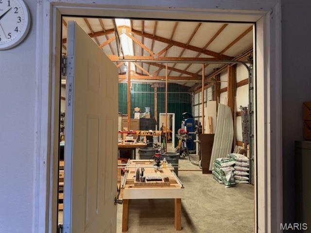 Farmington Indust Park - Commercial Lease