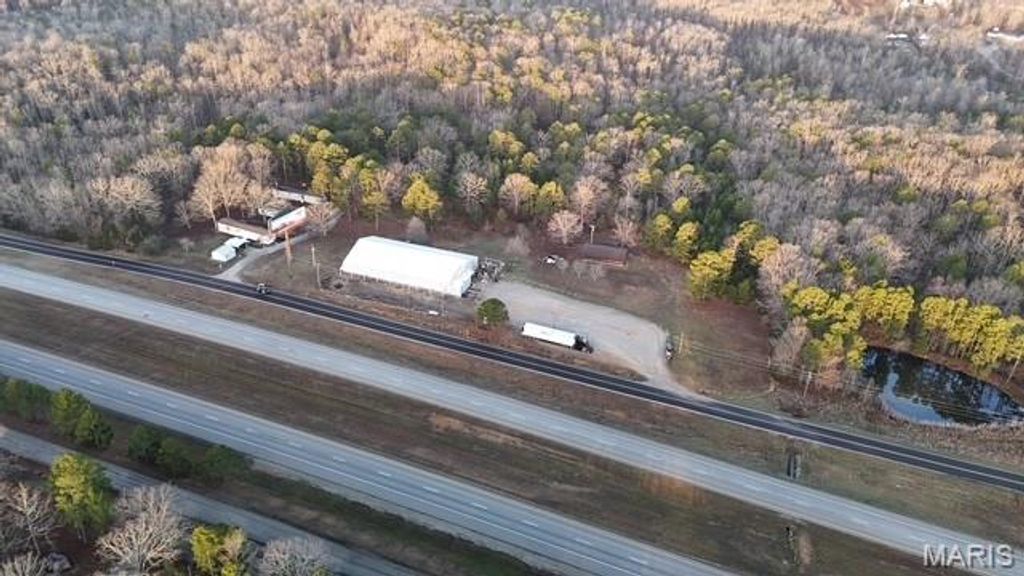 Photo of 0 W of US HWY 67 N, Poplar Bluff, MO 63901 (MLS # 26013409)