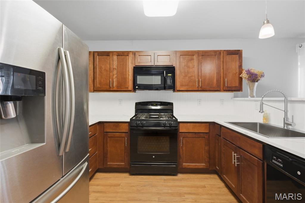 Smith Place At Linn - Residential