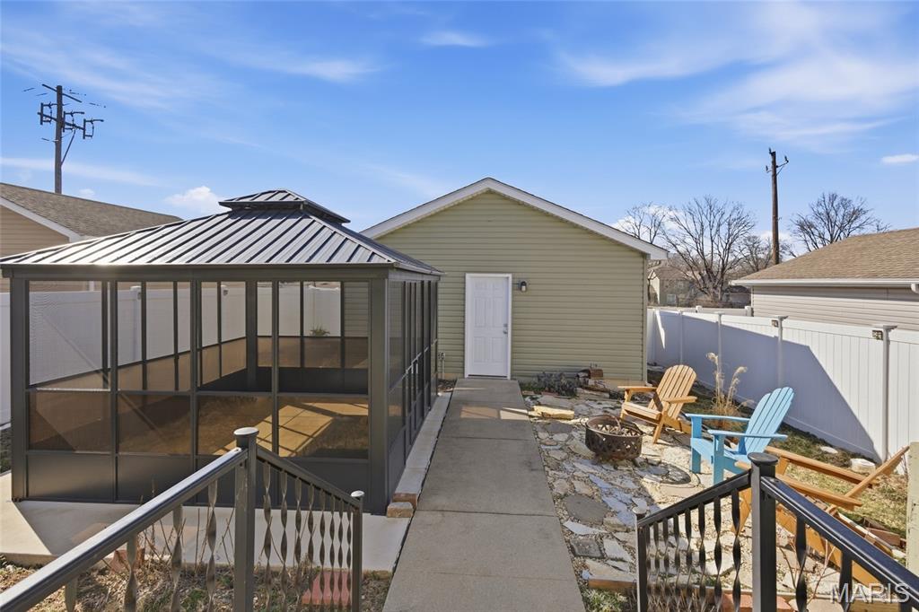 Smith Place At Linn - Residential