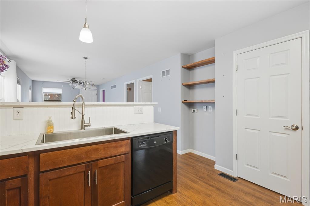 Smith Place At Linn - Residential