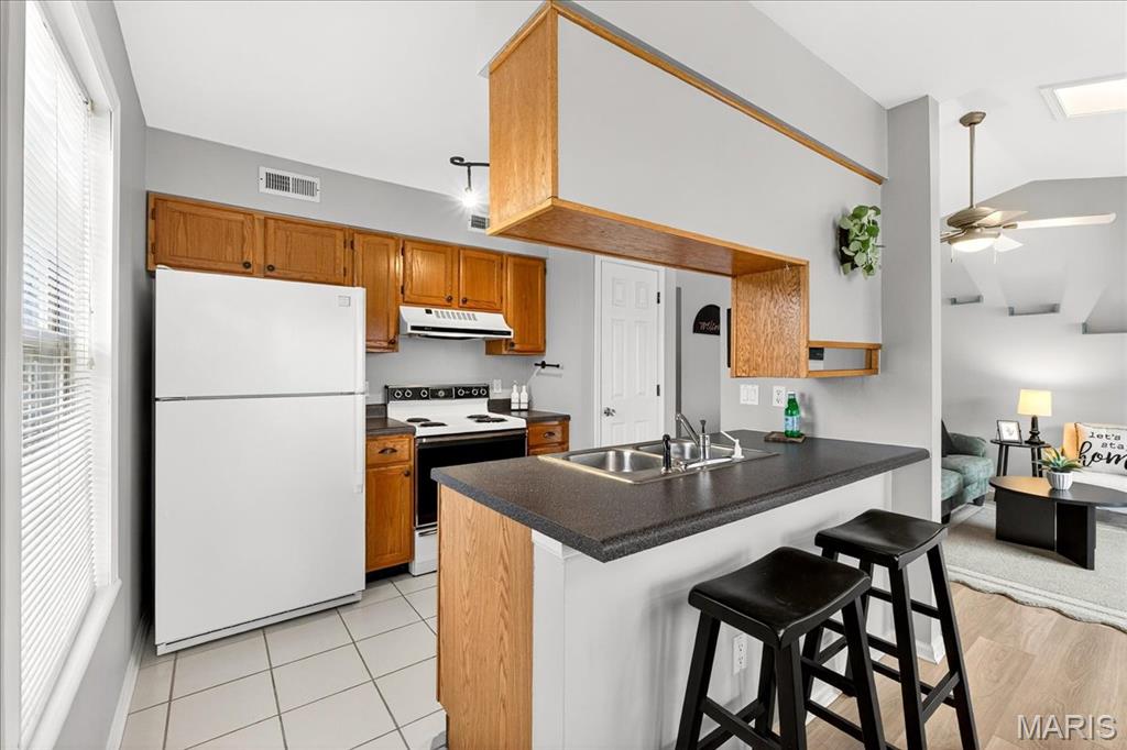 St Charles, Missouri 63304, United States, 1 Bedroom Bedrooms, ,1 BathroomBathrooms,Residential,Pending,249617