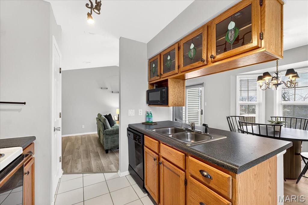 St Charles, Missouri 63304, United States, 1 Bedroom Bedrooms, ,1 BathroomBathrooms,Residential,Pending,249617