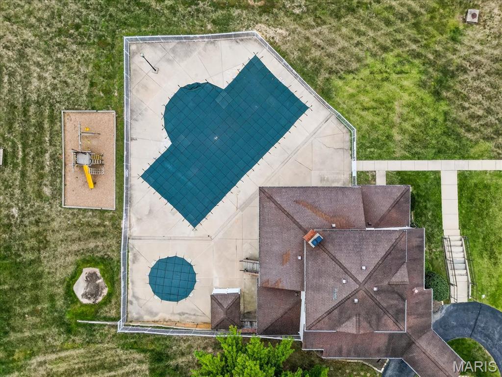 St Charles, Missouri 63304, United States, 1 Bedroom Bedrooms, ,1 BathroomBathrooms,Residential,Pending,249617