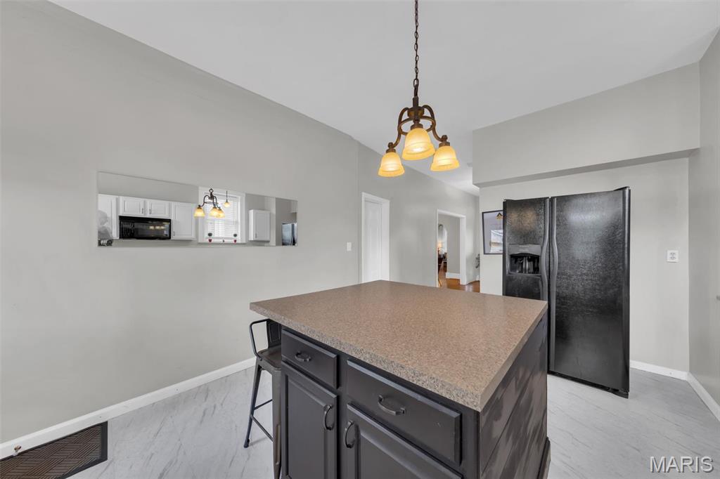 St Louis, Missouri 63118, United States, 4 Bedrooms Bedrooms, ,3 BathroomsBathrooms,Residential,Active,118973