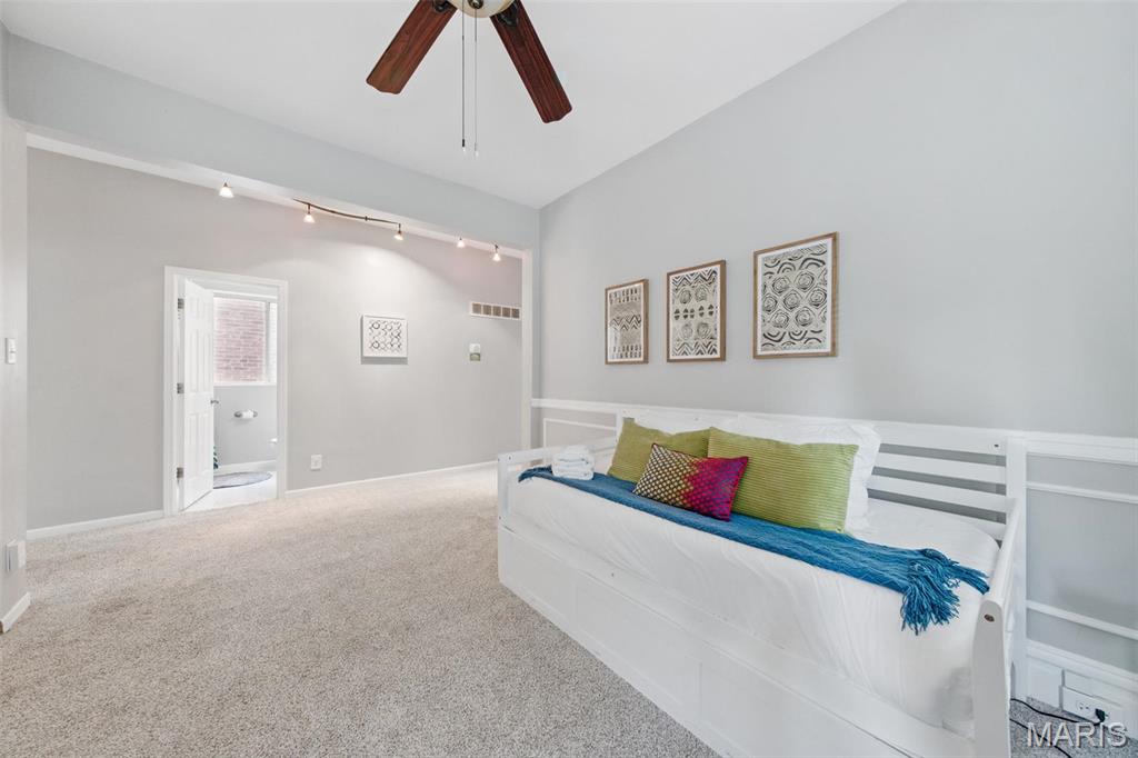 St Louis, Missouri 63118, United States, 4 Bedrooms Bedrooms, ,3 BathroomsBathrooms,Residential,Active,118973