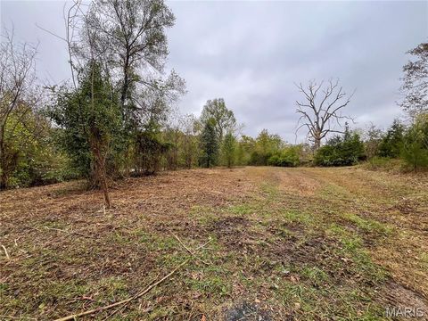 1060 Mill Hill Road St Clair MO 63077