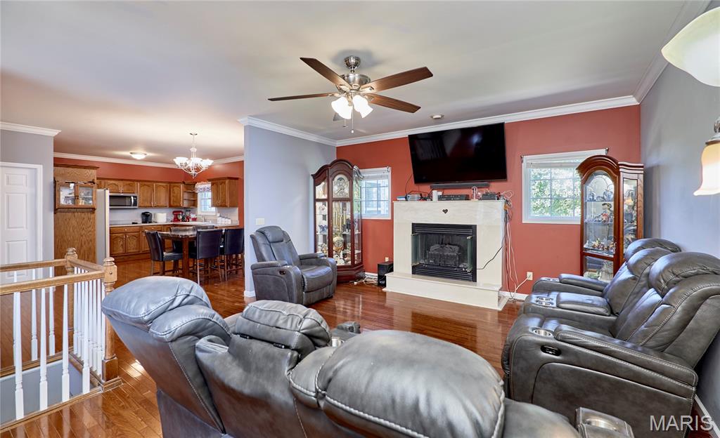 1302 Highway H