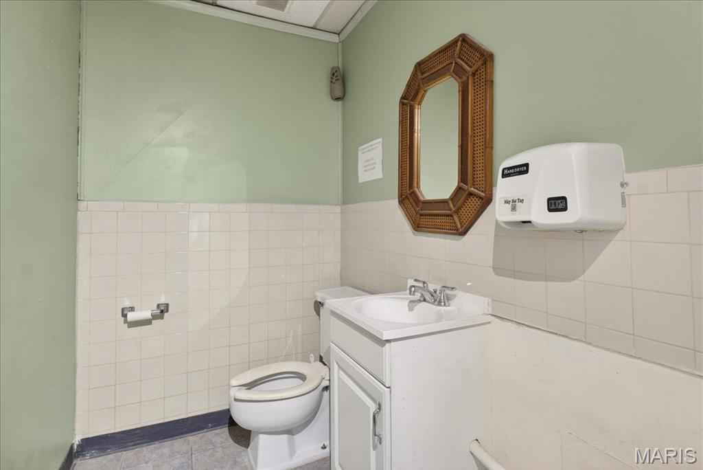 Grand Meramec Park Add - Commercial Sale