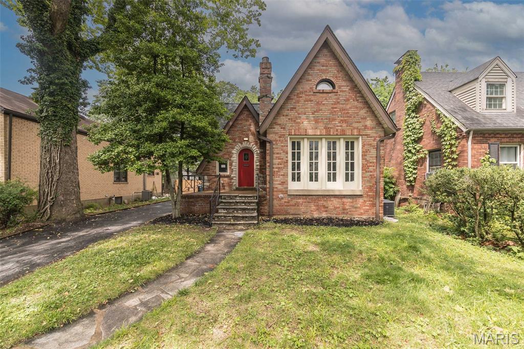Laughlins Add To Sycamore Hills - Residential