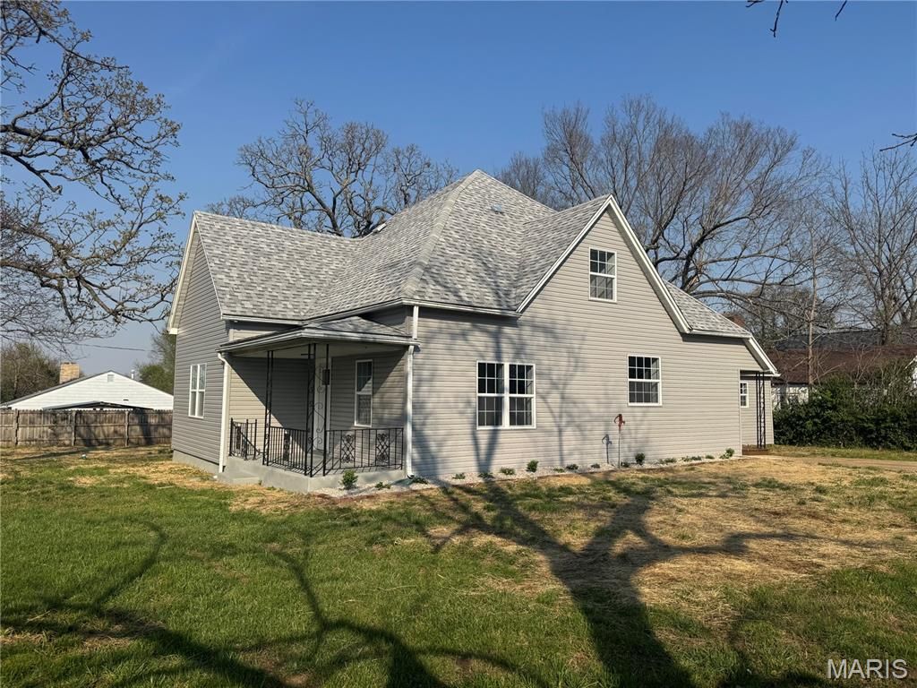 Photo of 402 N Chestnut Street, Richland, MO 65556 (MLS # 26020510)