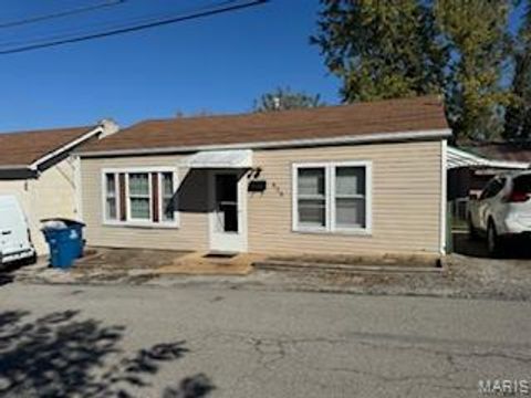 423 Degenhardt Avenue St Louis MO 63125