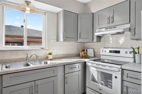 Tiny photo for 10031 Willdan Drive, St Louis, MO 63123 (MLS # 26059028)