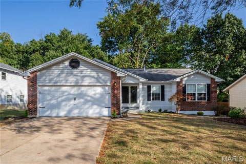 Photo of 1298 Golden Gate Lane, St Peters, MO 63376 (MLS # 26061343)