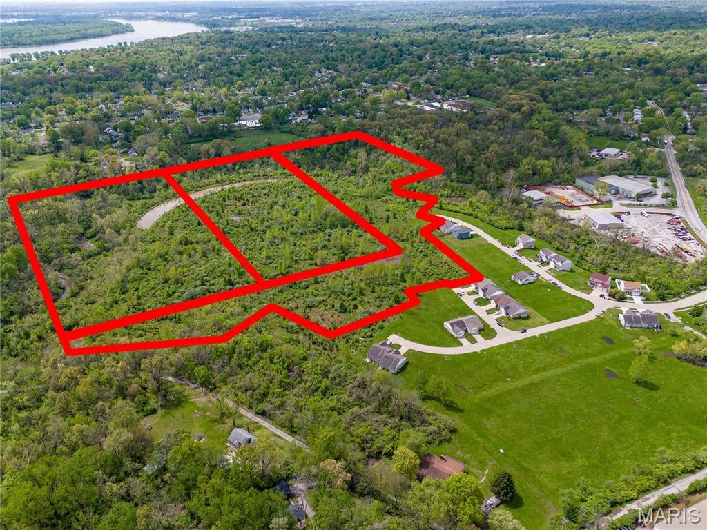 Photo of 0 Bellefontaine Estates Court, St Louis, MO 63137 (MLS # 26056856)
