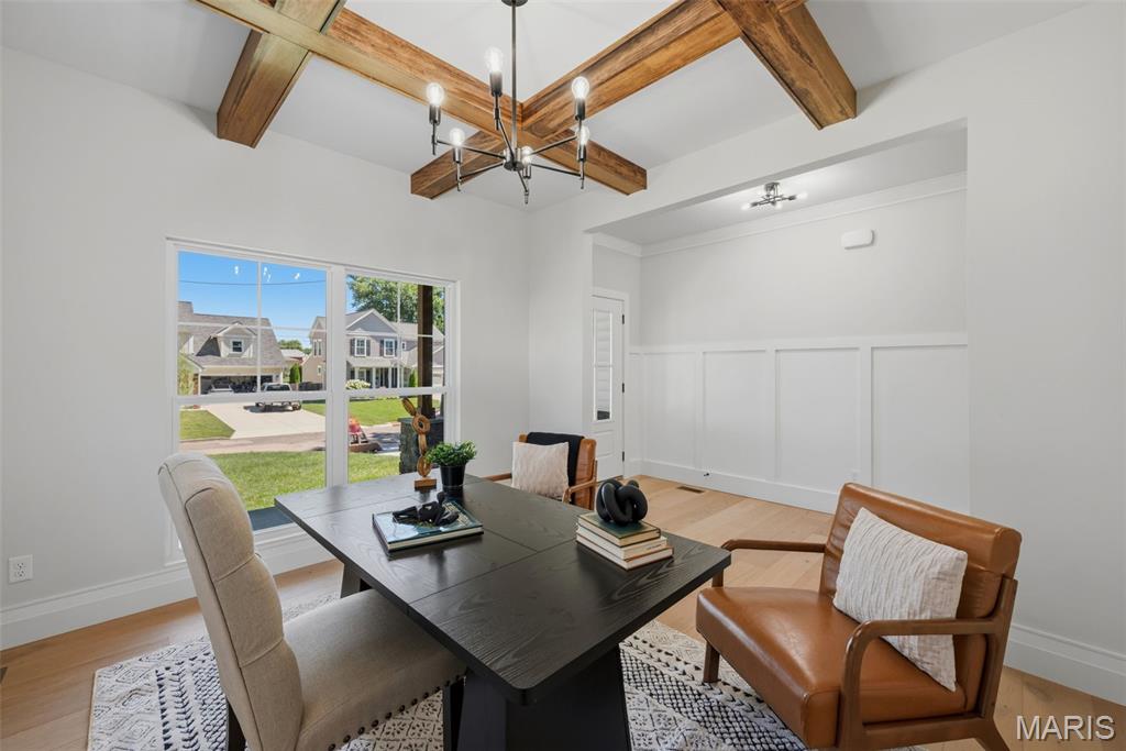 140 W Sarah Avenue