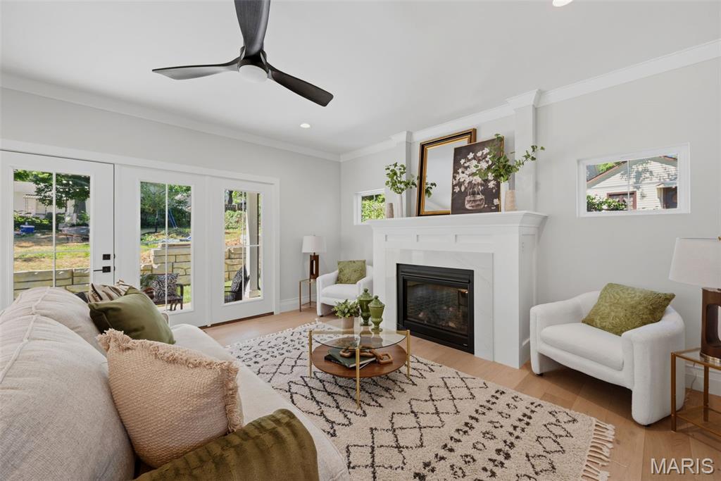140 W Sarah Avenue