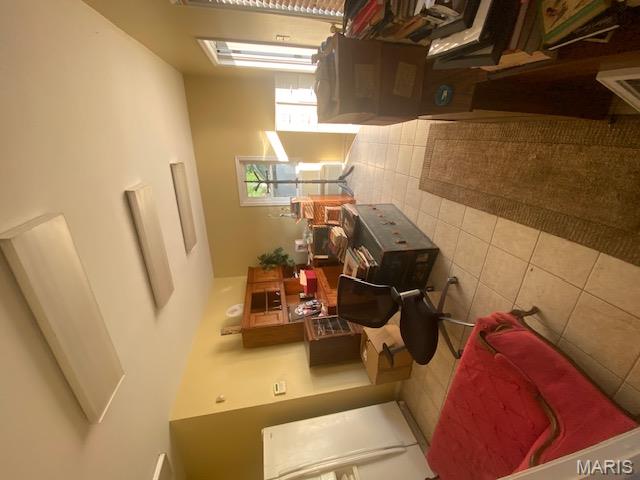 Unknown - Commercial Sale