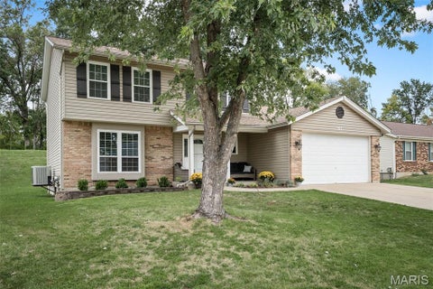 Tiny photo for 557 Pioneer Drive, St Peters, MO 63376 (MLS # 26068983)