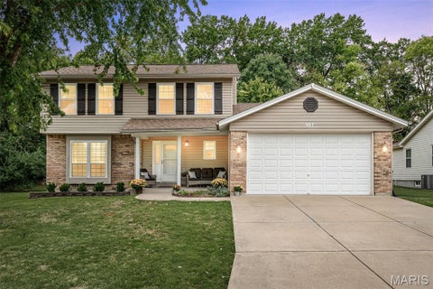 Photo of 557 Pioneer Drive, St Peters, MO 63376 (MLS # 26068983)