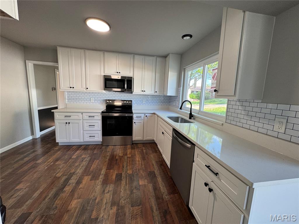 832 Summerview Drive