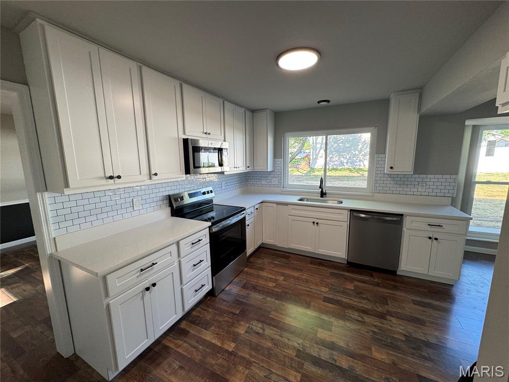 832 Summerview Drive