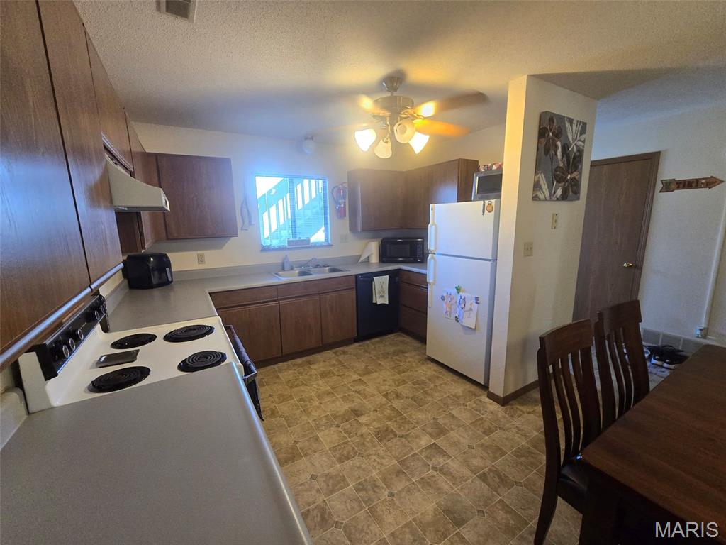 18976 Pine Lake Road D-6