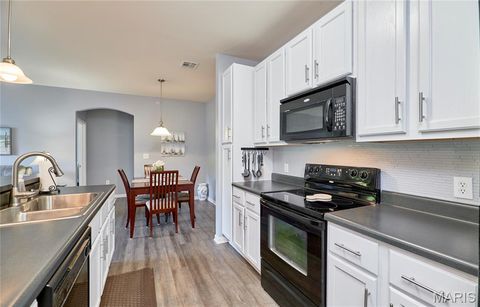 Tiny photo for 37 Kassebaum Lane #203, St Louis, MO 63129 (MLS # 26008787)