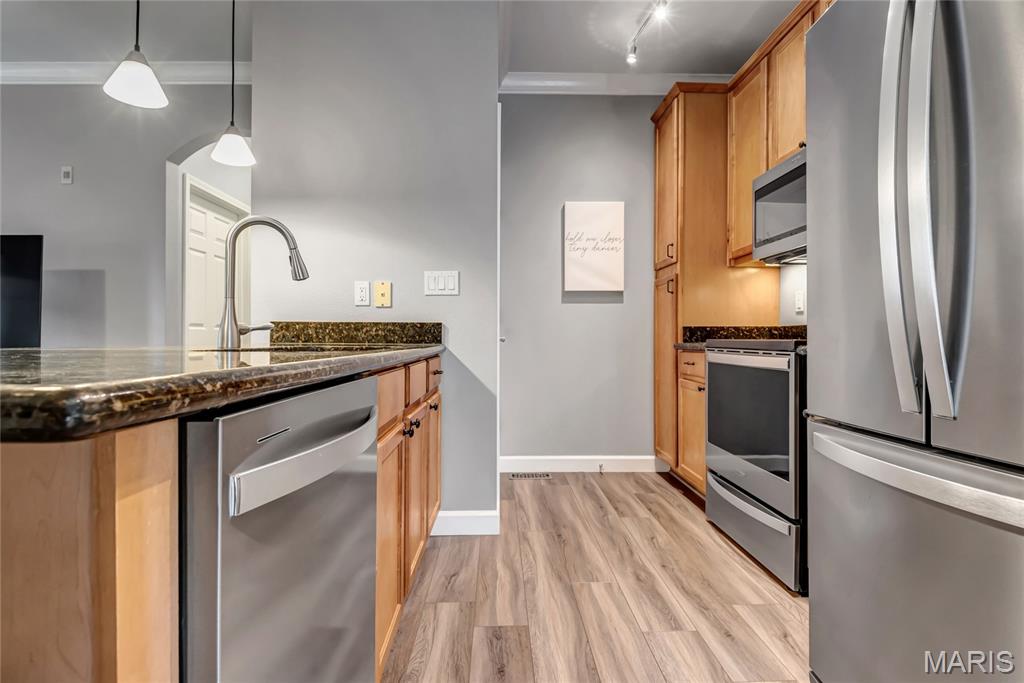 McKnight Crossing At Tilles Park - Residential