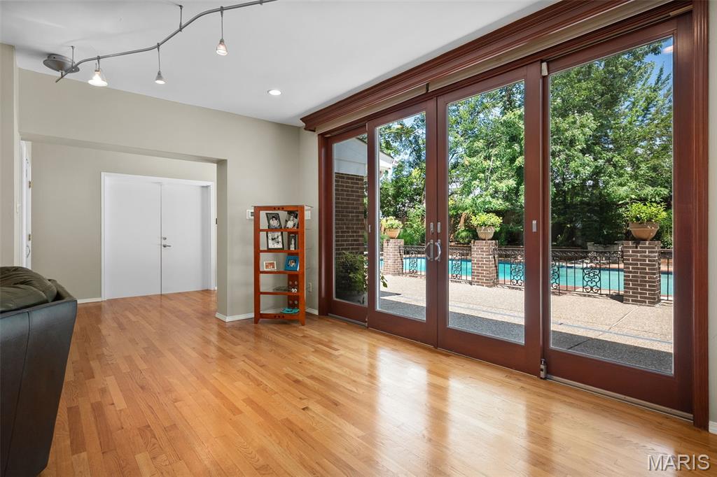 Countryshire Place - Residential