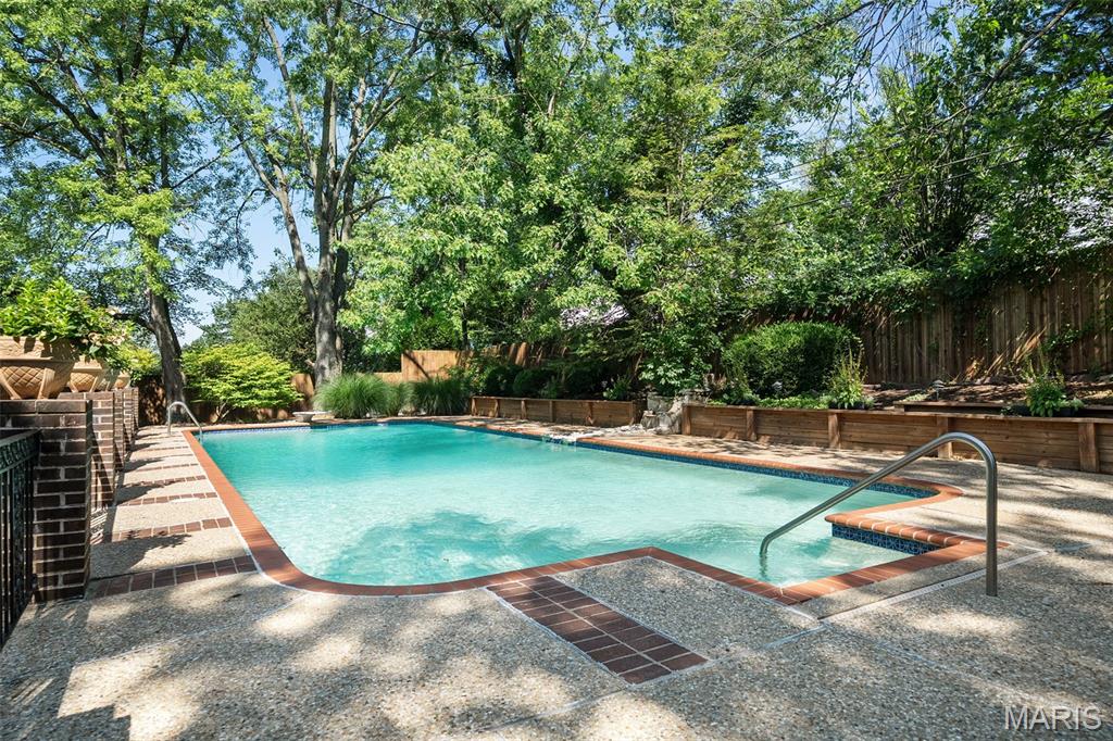 Countryshire Place - Residential