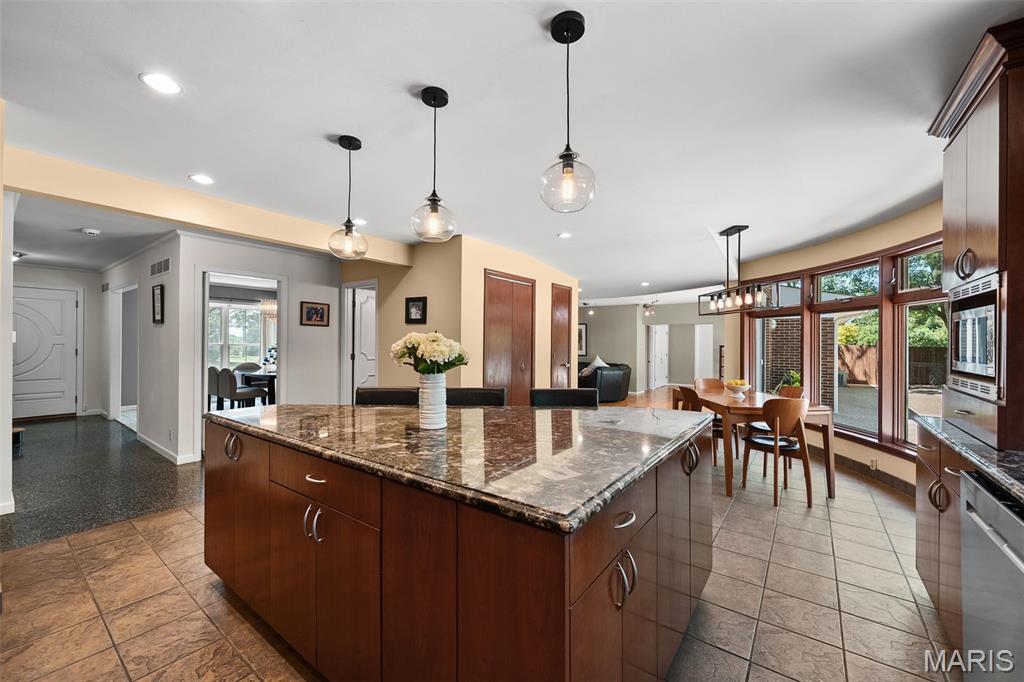 Countryshire Place - Residential