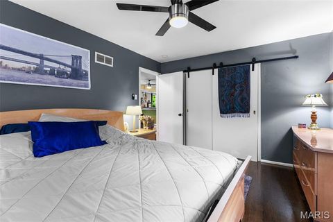 Tiny photo for 405 Oak Tree Drive, Webster Groves, MO 63119 (MLS # 26024262)