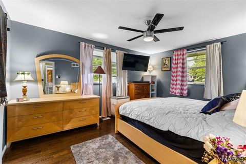 Tiny photo for 405 Oak Tree Drive, Webster Groves, MO 63119 (MLS # 26024262)