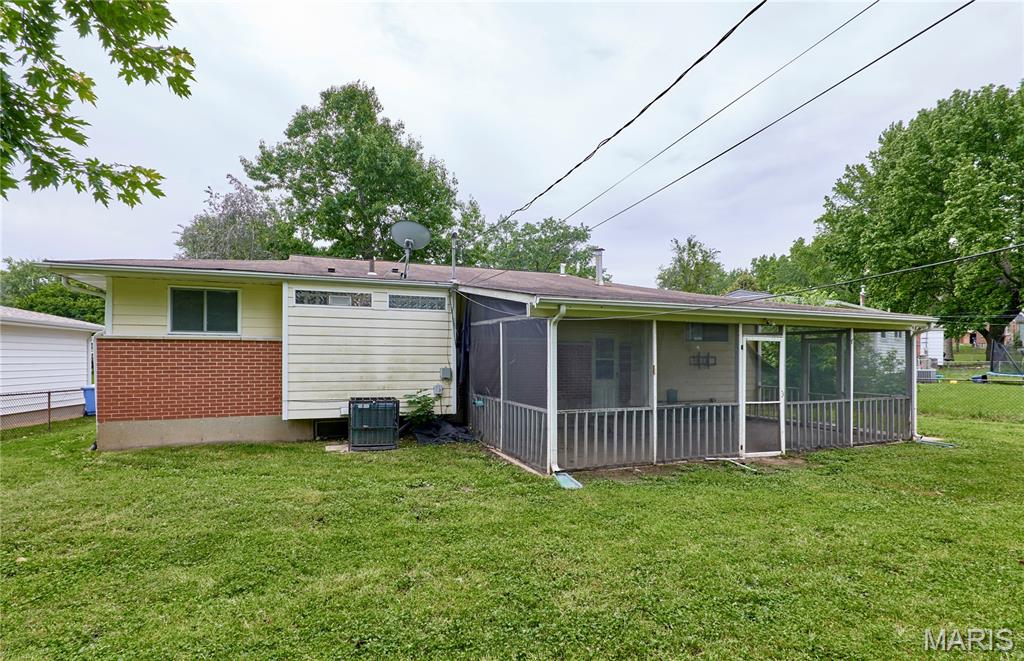 Rolling Meadows 3 - Residential Lease